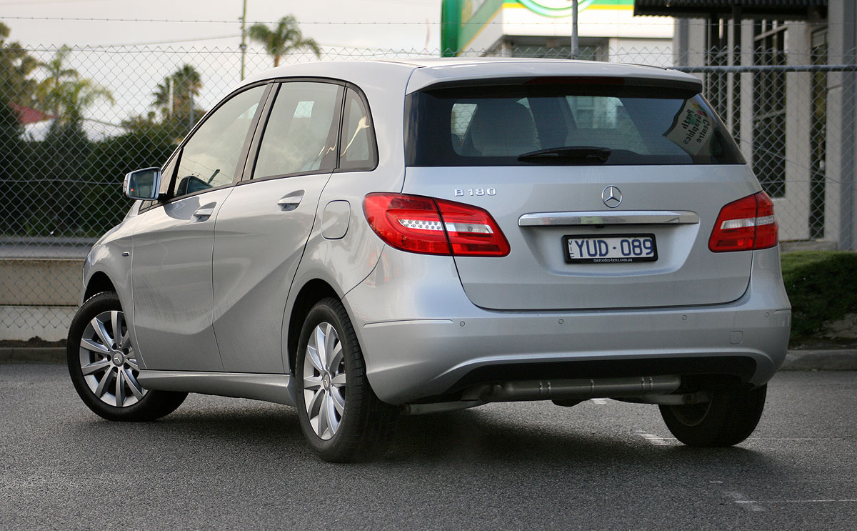 Mercedes C 180 - güvenilirlik ve prestij Mercedes C 180 - güvenilirlik ve prestij