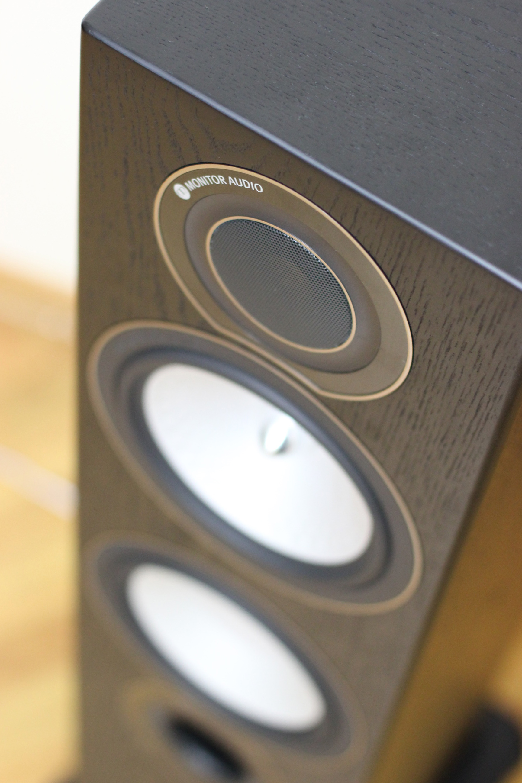  Monitor Audio (MA) Başlığı