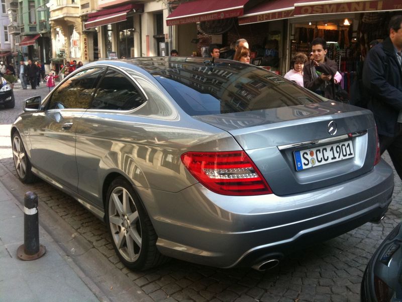  Mercedes C-Coupe İstanbul yollarında