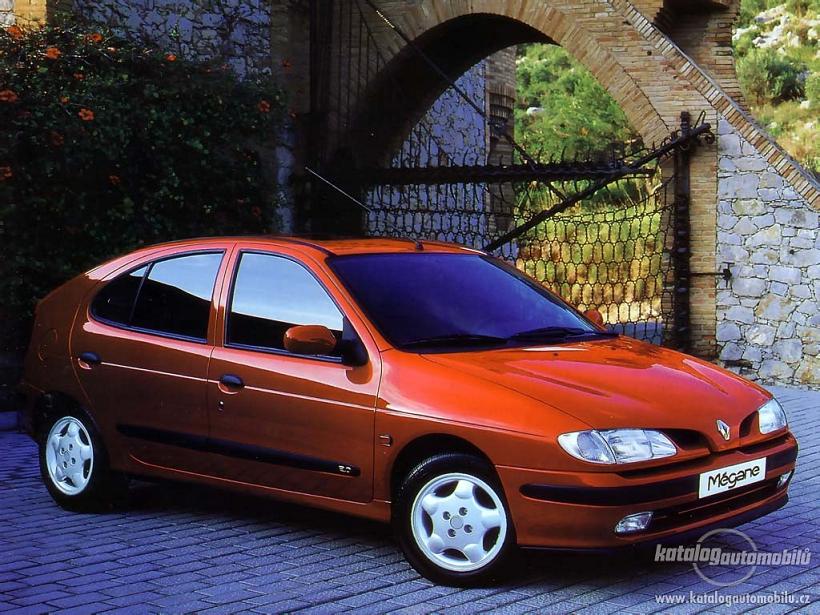Рено меган 98 год. Рено Меган 1 хэтчбек 1996. Рено Меган 1996 хэтчбек. Renault Megane 1 хэтчбек. Рено Меган 1 седан.