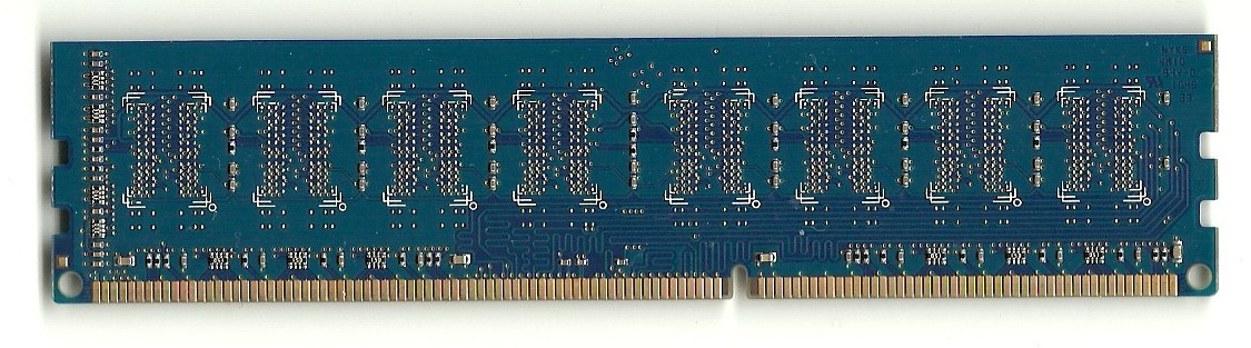  Satıldı - 2 GB DDR3 1333 MHZ CL9 RAM ( PC )