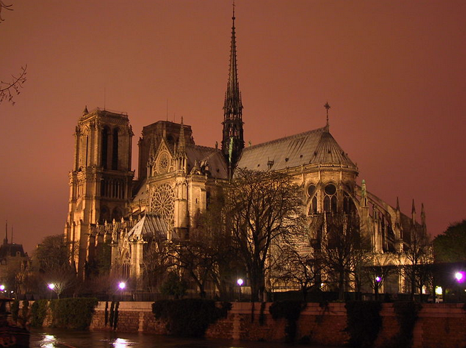  Fransa/Paris Notre Dame Katedrali (1160-1345) ve Notre Dame'ın Kamburu Quasimodo