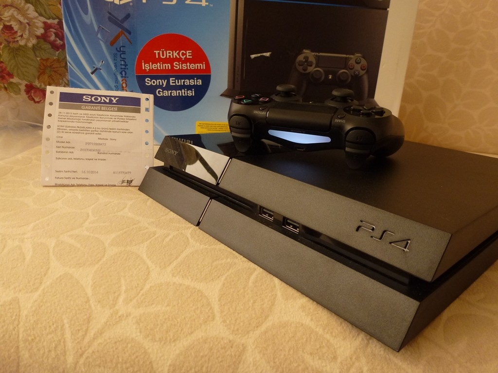 Sifir Ps4 500 G Ultra Black 2 Yil Turkiye Garantii 1 100 Tl