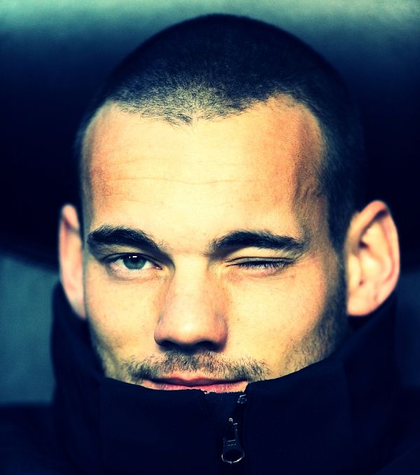  Albayrak: Sneijder'i satmıyoruz! (Sıcak Haber)