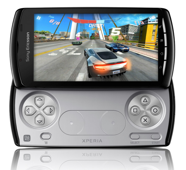 PlayStation sertifikalı Sony Ericsson Xperia Play'in satışları bekleneni veremiyor mu?