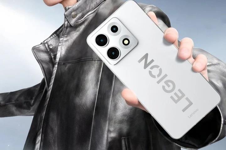 Lenovo, Legion Y70 oyun telefonuyla akıllı telefon pazarına geri döndü: İşte özellikleri