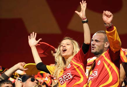  Wesley Sneijder Galatasaray'da (KAP)  (Ana Konu)