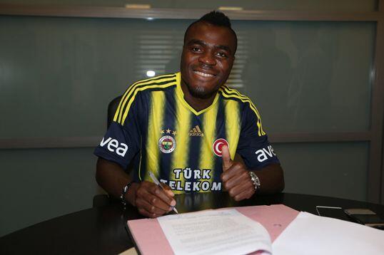  Emmanuel Emenike ile 4 Yıllık Anlaşma Borsaya Bildirildi