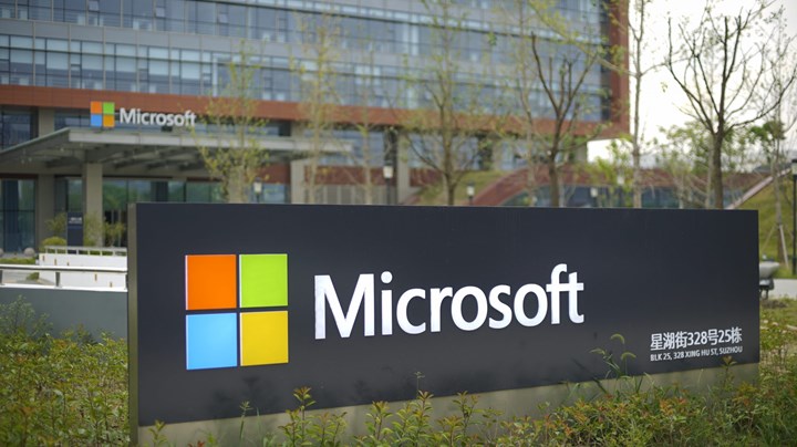 Microsoft, kaybolan Windows Başlat menüsü ve görev çubuğu kısayollarını araştırıyor