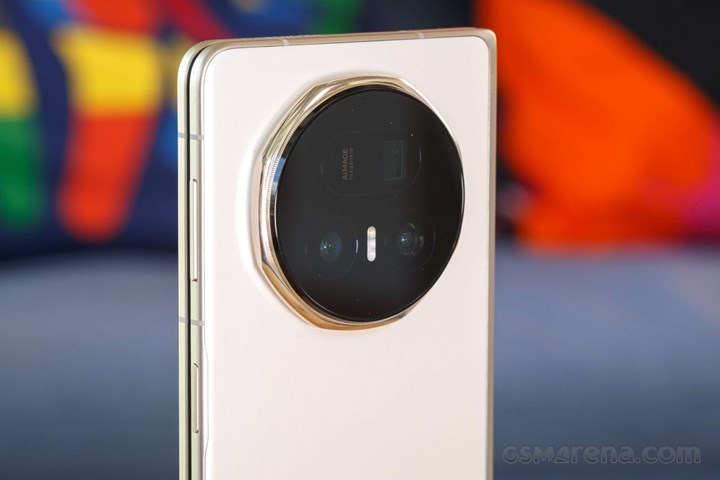 Dünyanın en ince katlanabilir telefonu Honor Magic V5 tanıtıldı: İşte özellikleri ve fiyatı