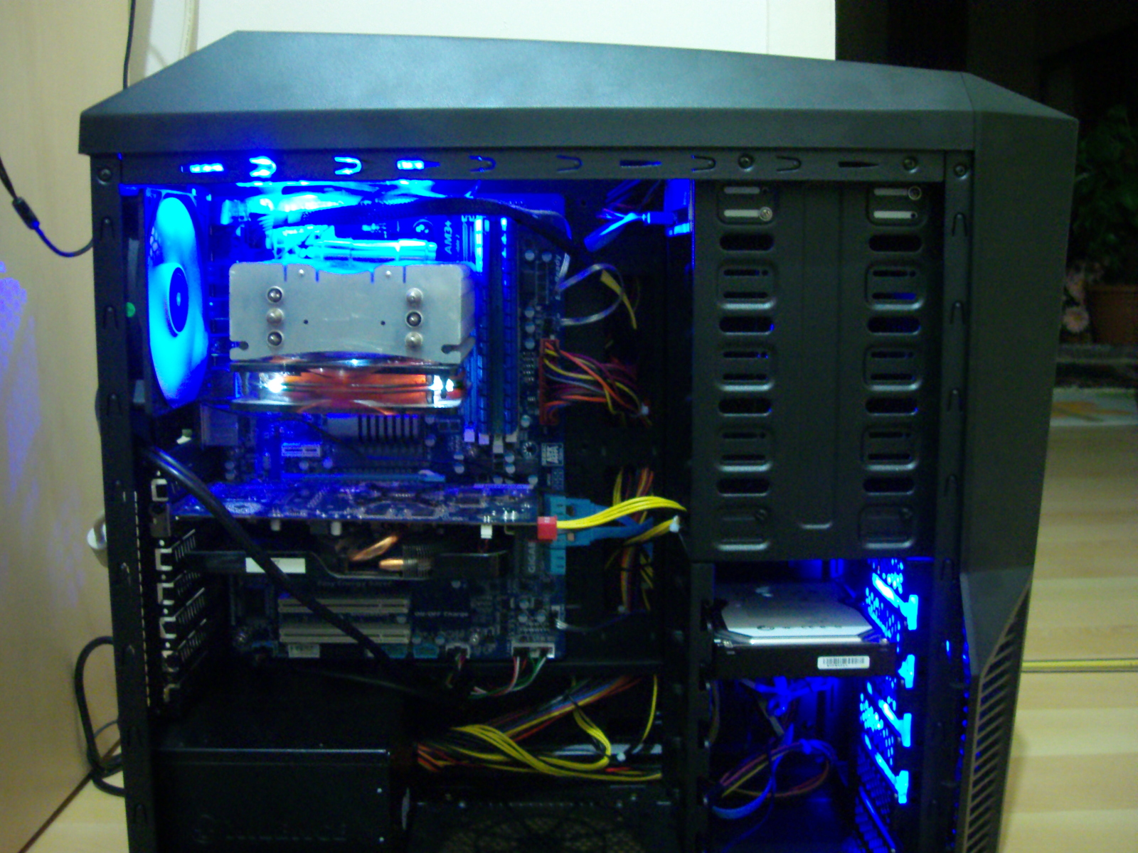 Zalman z11 plus