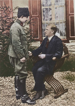  Atatürk'ün silah arkadaşı İsmet İnönü ve hizmetleri