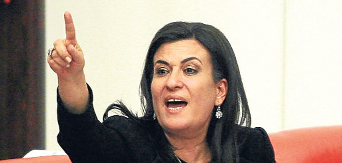  Sizce Behzat Ç.'nin soyadı nedir?Anket @TAMAMLANDI.içeri