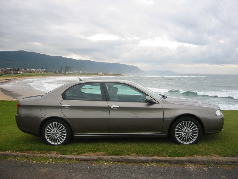  ALFA ROMEO 166 LÜTFEN ACİL YORUM ARKADAŞLAR.