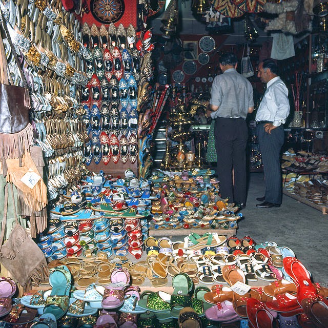  1971 İSTANBUL FOTOĞRAFLARI ( YÜKSEK ÇÖZÜNÜRLÜKLÜ / DÜN ÇEKİLMİŞ GİBİ )