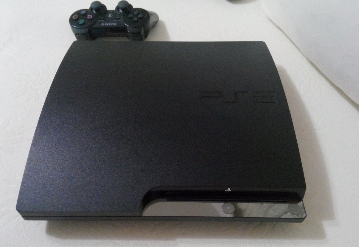  SONY PS3 320 GB SLİM / Kırılabilen