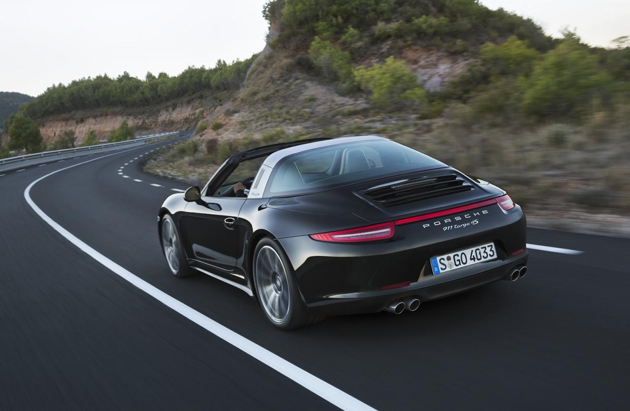  YENİ PORSCHE 911  TARGA TANITILDI