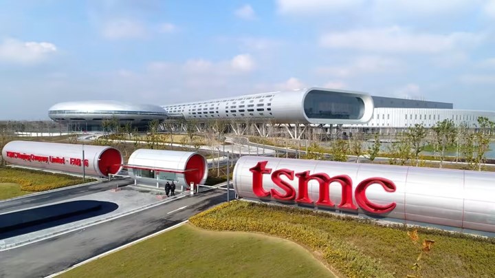 Yarı iletken savaşı büyüyor: Trump'tan TSMC açıklaması