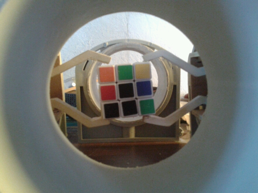  Rubikmatik (Rubik(zeka) küpün renklerini algılayıp çözebilen robot) projesi