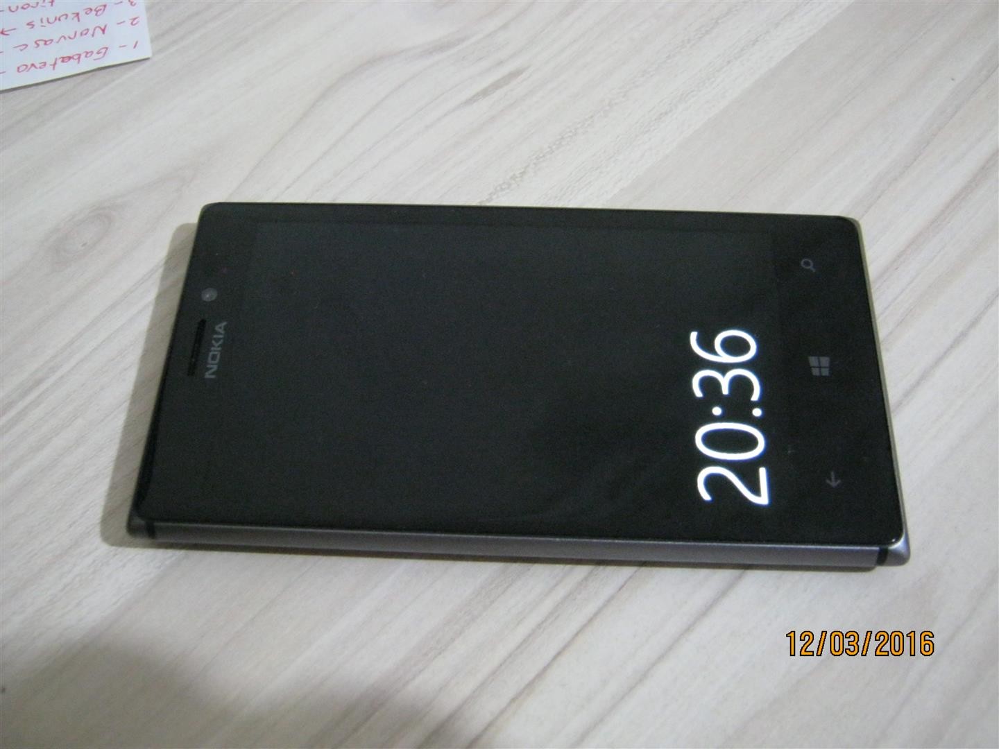  Lumia 925 32 gb siyah  500 tl