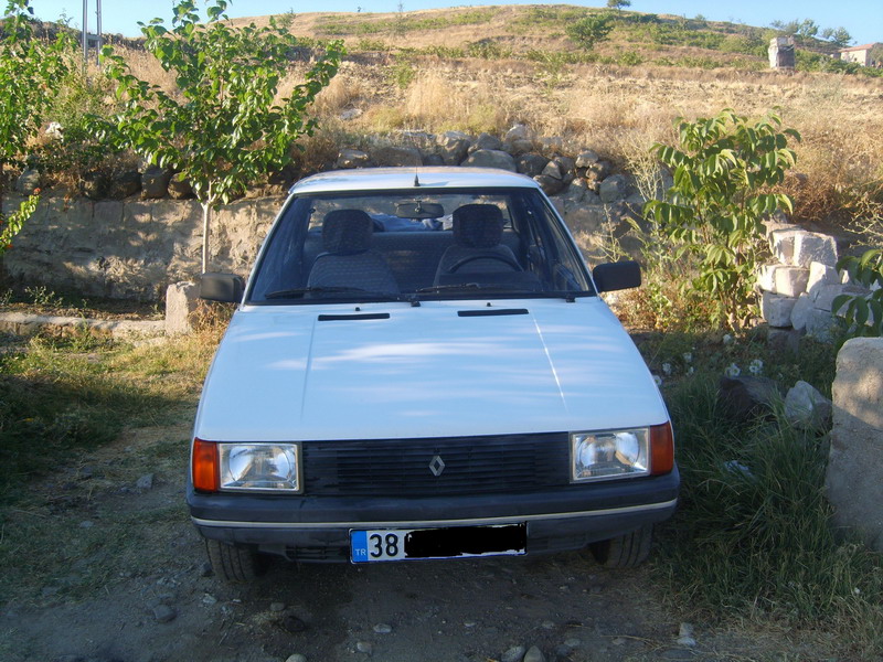  ''' RENAULT 9 KULÜBÜ '''