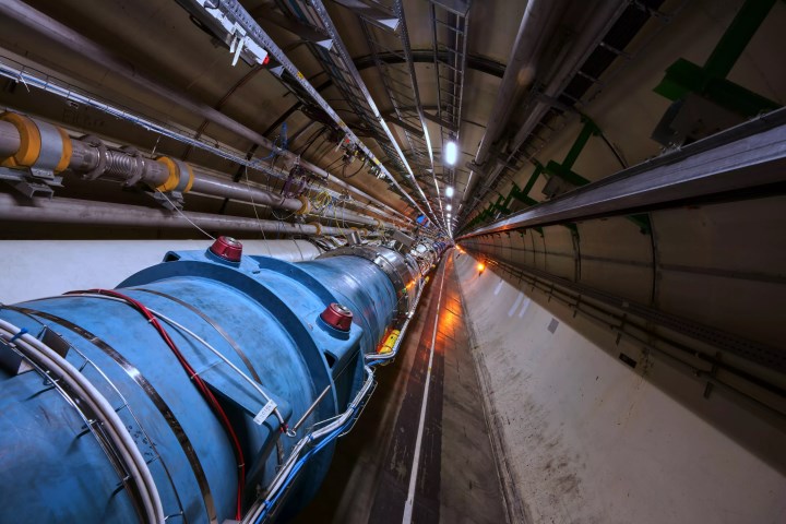 Tarihi CERN deneyinde şimdiye kadarki en ağır antimadde parçacığı bulundu