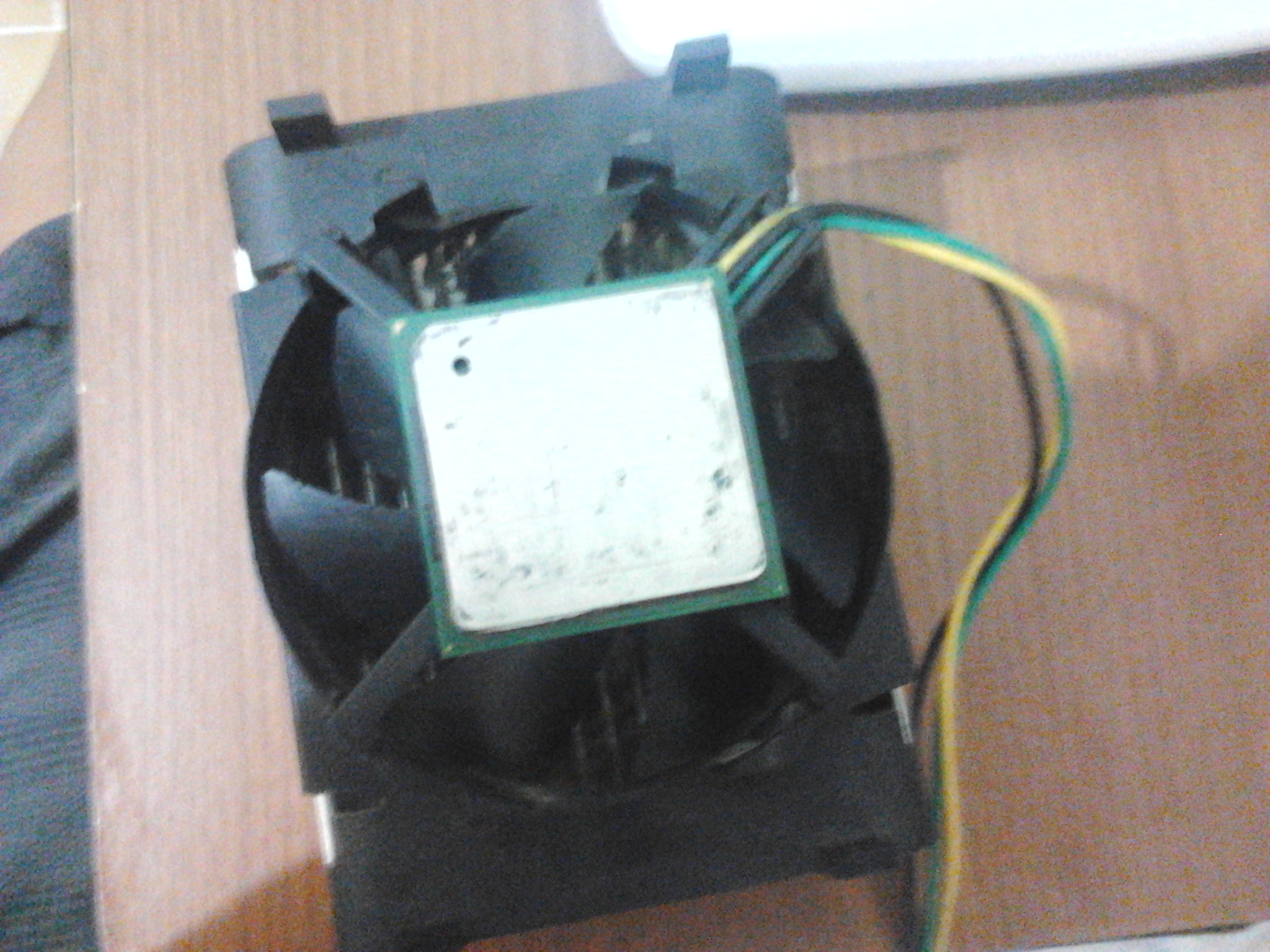  Satılık **478P p4 2.20 ghz = 10tl**