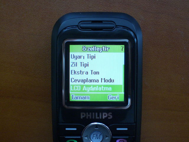  PHILIPS S220 FOTOĞRAFLI İNCELEMESİ (FM RADYO-RENKLİ EKRAN 109 YTL)