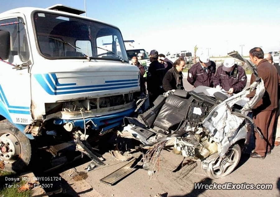  Afyonkarahisar Trafik kazasi 4 ölü, Egea ya benzettim