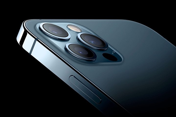 Apple, iPhone 12, iPhone 13 ve iPad Pro kameraları için teknoloji çalmakla suçlanıyor