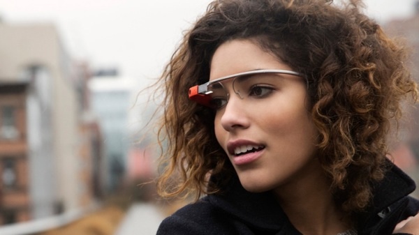 Eric Schmidt : Google Glass'dan endişe edenler değişimden korkanlardır