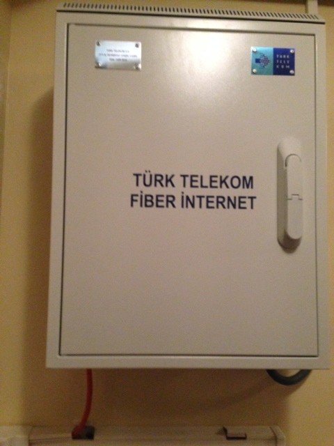  Binaya türk telekom fiber kutusu koydular