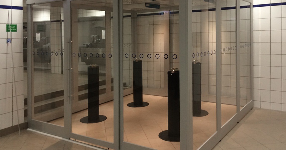 Sigara icmek disarda da yasak olmalı