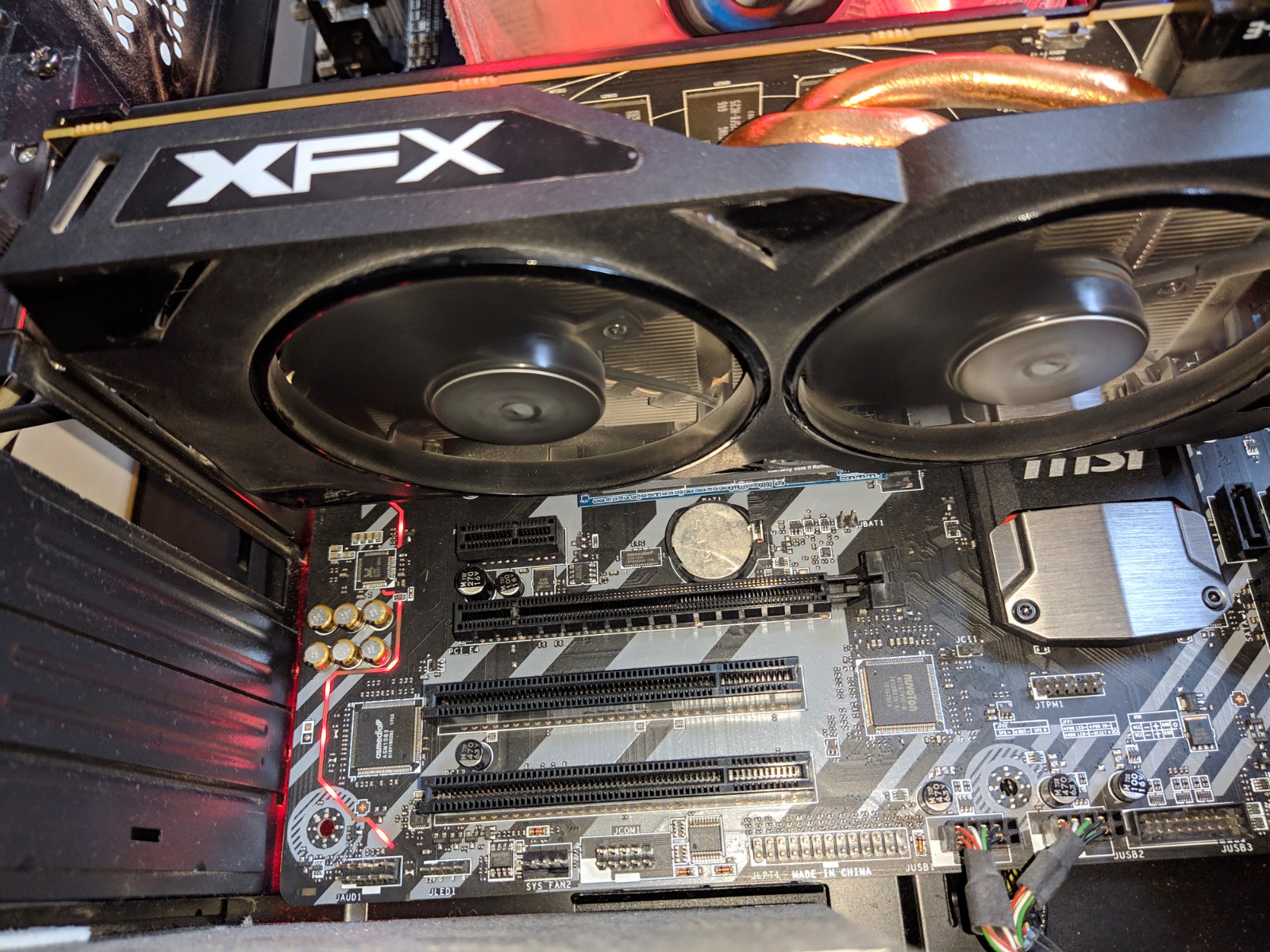 Rx580 не выводит изображение