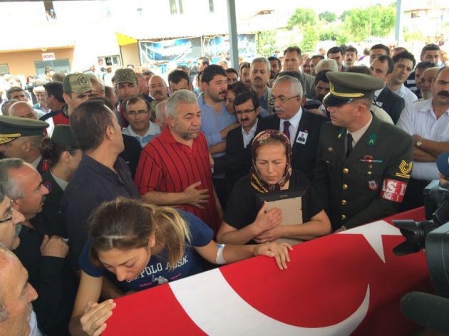  'Ak parti alevi askerin cenazesine katılmadı' Yalanı ortaya çıktı
