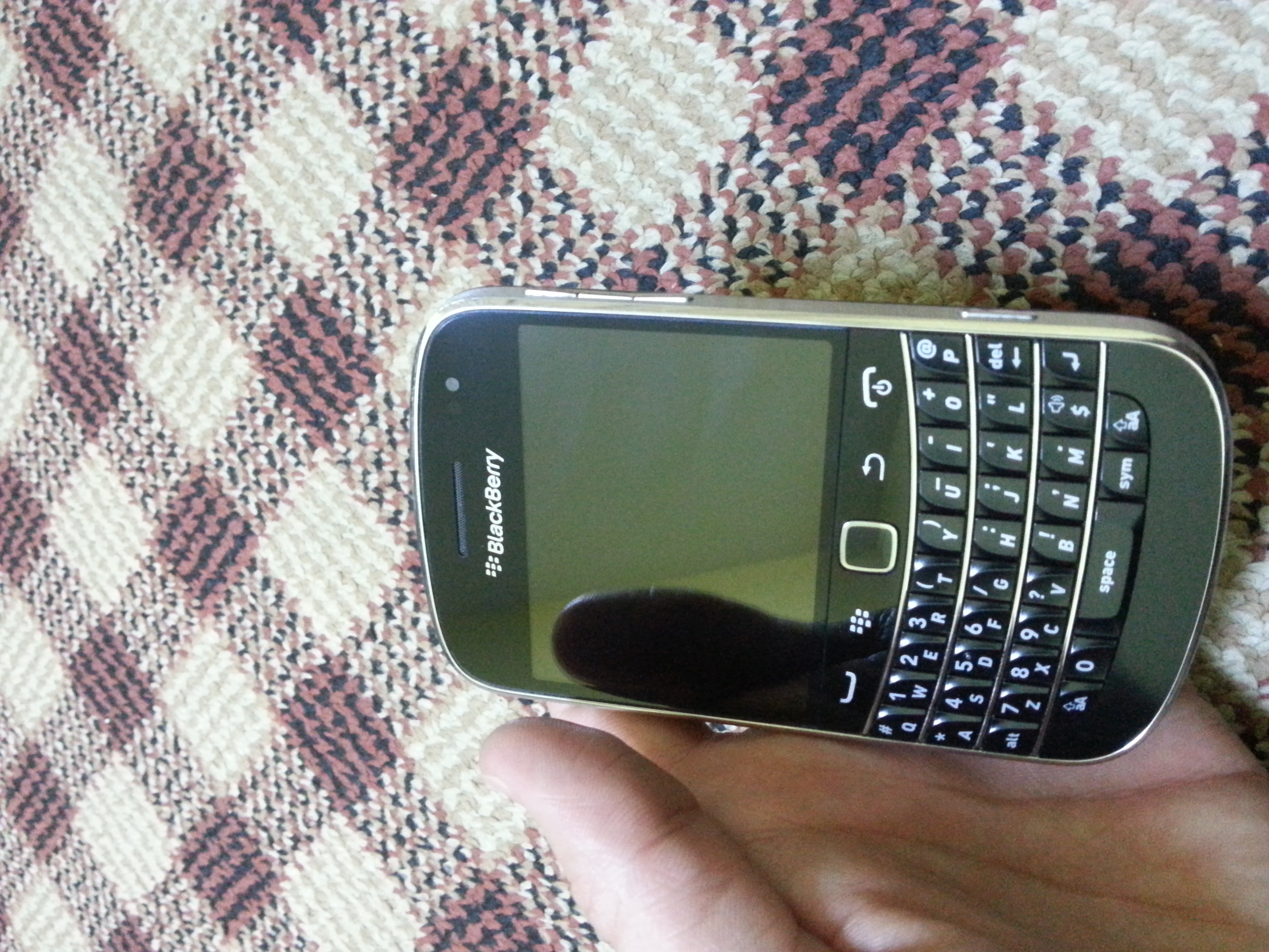  Satılık/Takaslık Blackberry 9900  (375 TL)