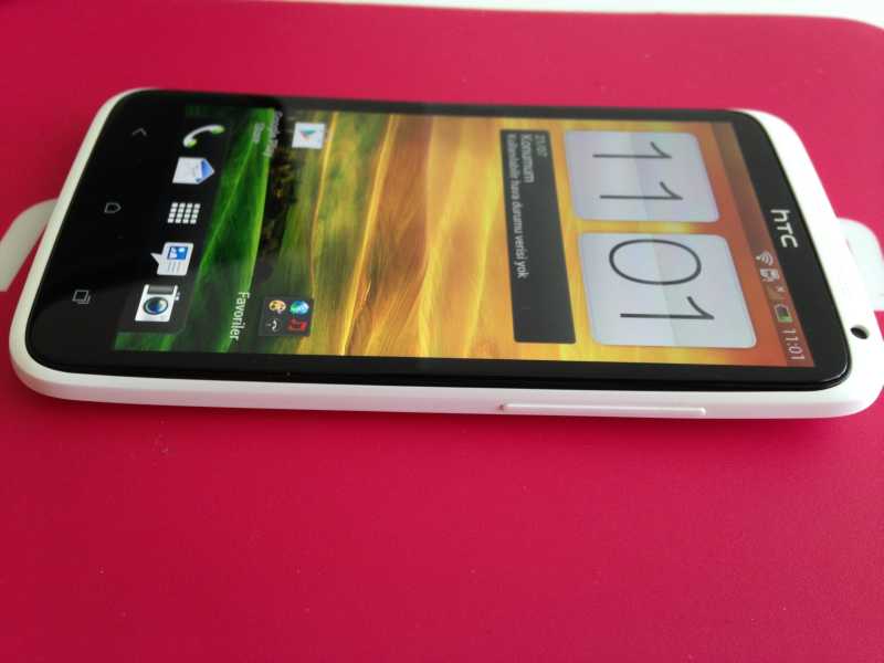  Son 2 Adet HTC One X 32 GB 679 TL Şok Fiyat