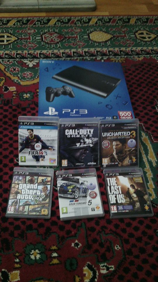  ÇOK TEMİZ PS3 SÜPER SLİM 500GB +GTA5.GHOST...