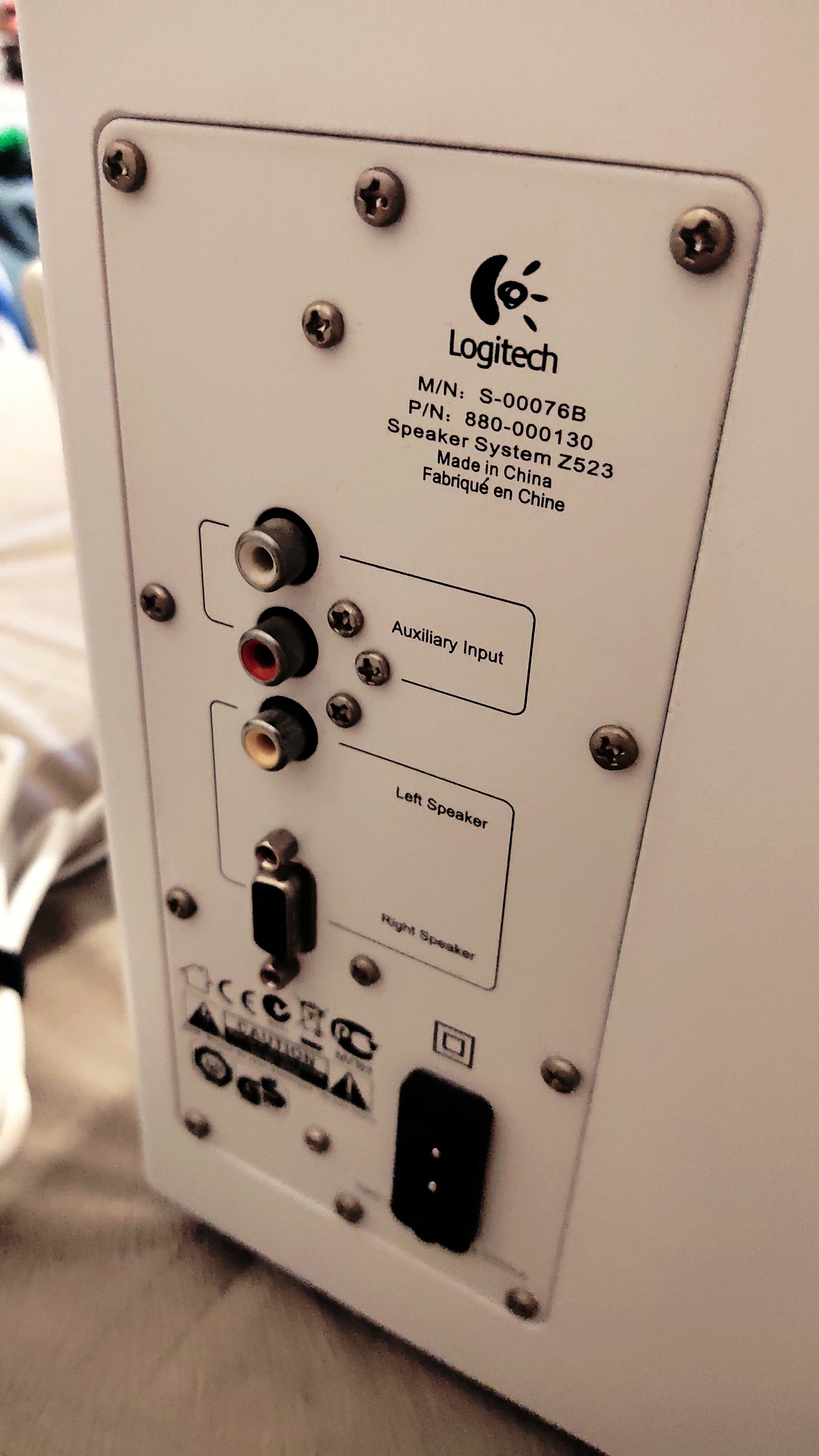 Satıldı Logitech Z-523 2+1 360° (BEYAZ) & Logitech Z120 USB 2.0 