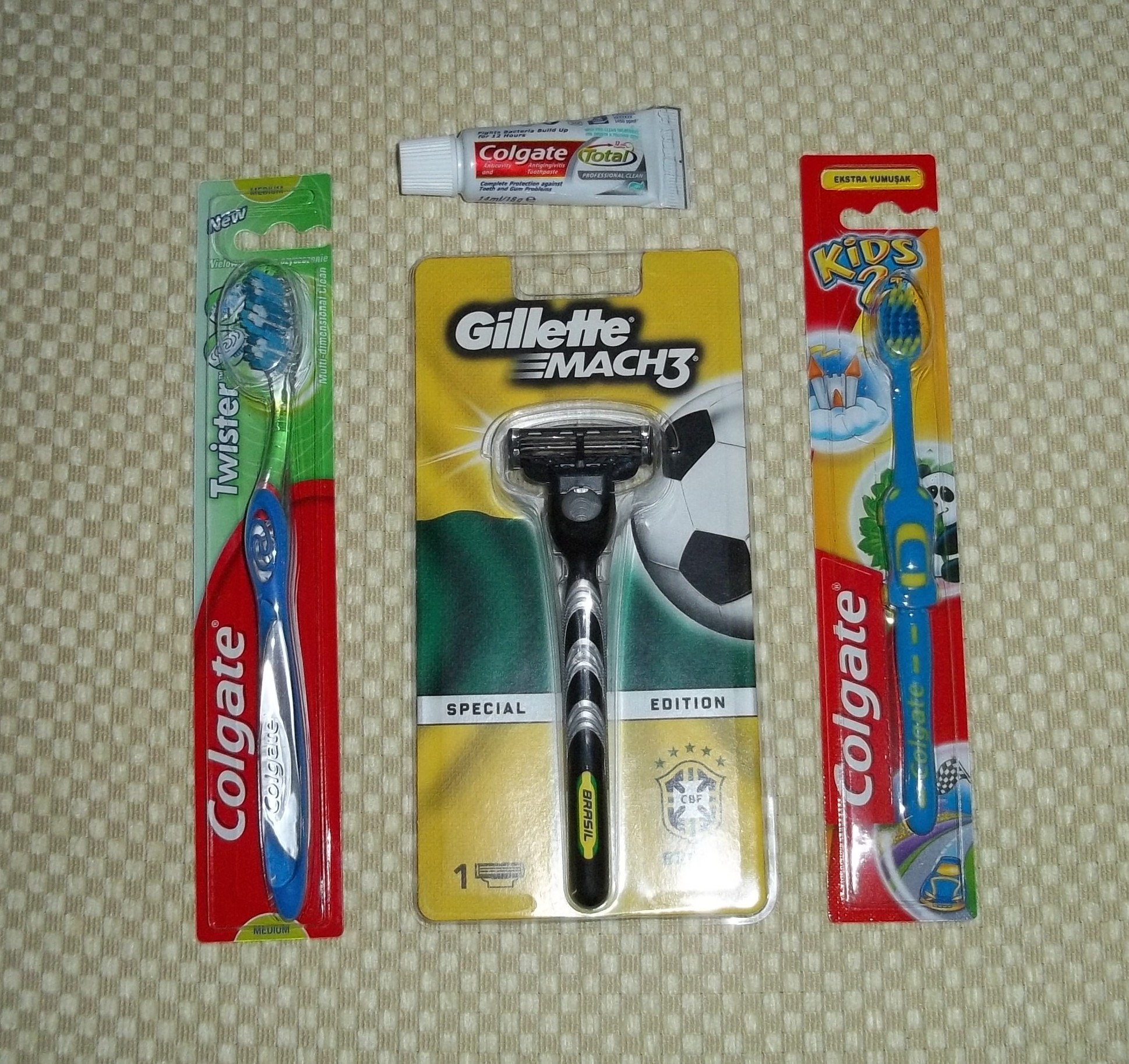  Gillette Tıraş Makinesi Mach-3 ve Digerleri