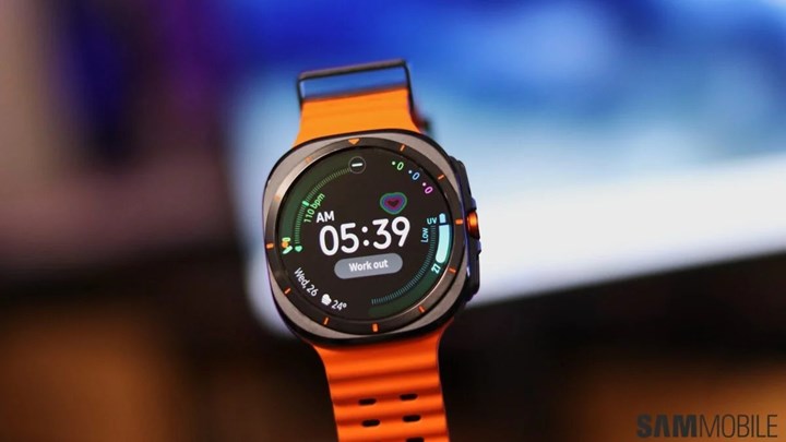 Galaxy Watch'lara One UI 8 Watch güncellemesi gelecek: Now Bar ve Now Brief saatlere geliyor