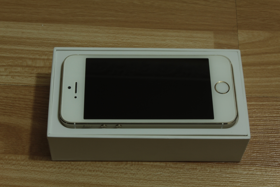  İphone 5S 32gb Gold 1200 lira USA Cihazı 24 Nisana Kadar