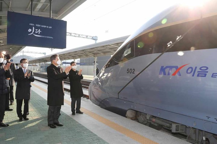 G.Kore, 2029 yılı itibariyle dizel yakıtla işleyen tüm yolcu trenlerini kullanımdan kaldıracak