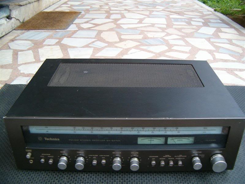  Stereo AM/FM Receiver+450 watt Amplifikatör ve Pikaplar