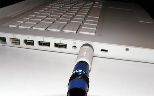 Spdif 5.1. Mac Mini SPDIF. Mac Mini разъем индикатор питания. Ноутбук с оптическим выходом Toslink. Mac Mini 2012 разъемы.