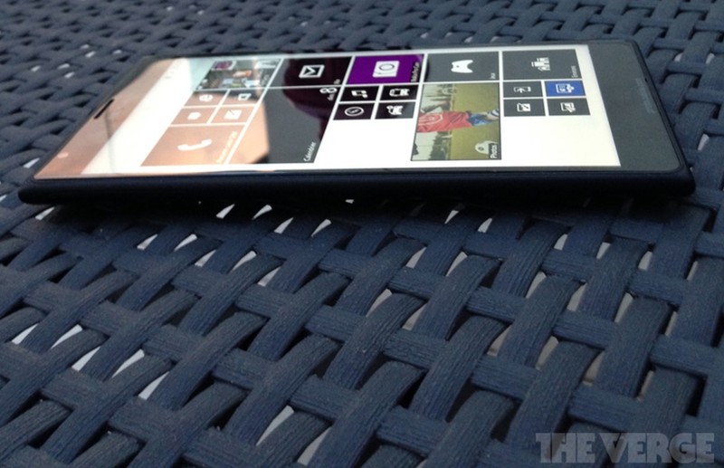  At&t Nokia Lumia 1520 Kasım başında kontratsız 699$ ve 4 renk seçeneği ile gelebilir!