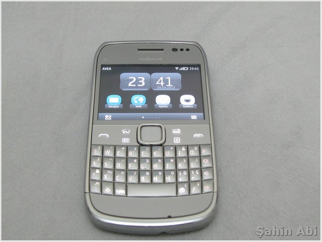  Tertemiz Nokia E6 - Dokunmatik+Klavye - 8MP - Wi-Fi - GPS - 8 GB