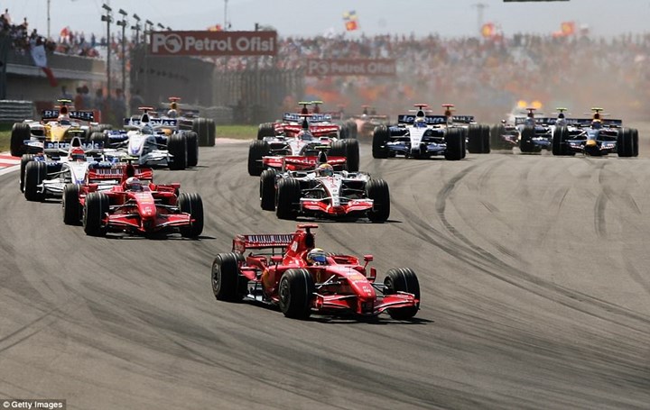 Formula 1, Kasım ayında seyircili olarak Türkiye’ye geliyor