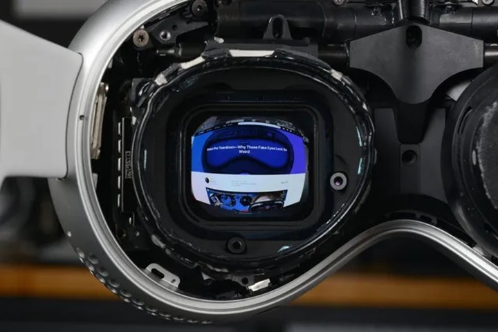 Apple Vision Pro'nun ekranı mikroskop altında incelendi: Her piksel alyuvar büyüklüğünde!