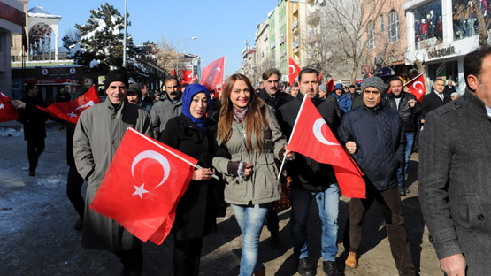  Bingöl, Van, Hakkari ve Mardin'de binlerce vatandaş terörü lanetledi